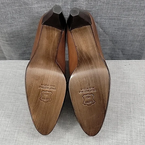 Stuart Weitzman NWOT Platform Pump Stitch Detail Brown Leather Heel Women's 9N